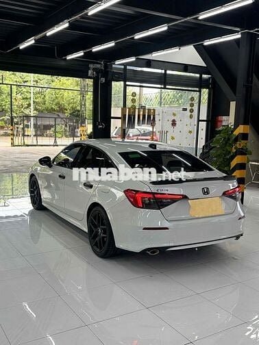 𝐇𝐨𝐧𝐝𝐚 𝐂𝐢𝐯𝐢𝐜 𝐑𝐒 𝟐𝟎𝟐𝟑 – 𝐱𝐞 𝐥𝐮̛𝐨̛́𝐭 𝐜𝐡𝐢́𝐧𝐡 𝐜𝐡𝐮̉