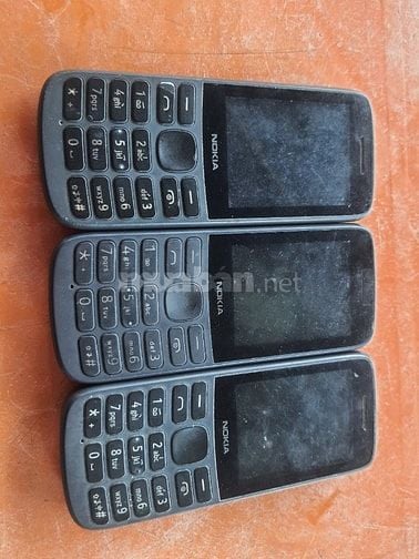 nokia 215 loại 4g sóng mạnh pin dùng được lâu 