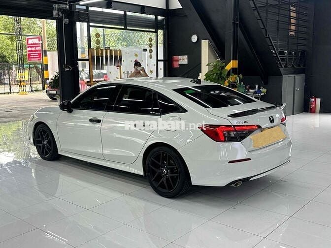 𝐇𝐨𝐧𝐝𝐚 𝐂𝐢𝐯𝐢𝐜 𝐑𝐒 𝟐𝟎𝟐𝟑 – 𝐱𝐞 𝐥𝐮̛𝐨̛́𝐭 𝐜𝐡𝐢́𝐧𝐡 𝐜𝐡𝐮̉