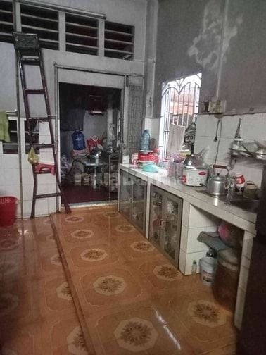 Bán nhà mặt phố.Gan chợ.Gan bên phà.Duong lớn thuận lợi kinh doanh 