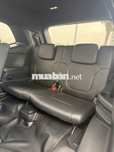 FORD EVEREST TITANIUM 2 CẦU – CHUẨN SUV ĐẲNG CẤP