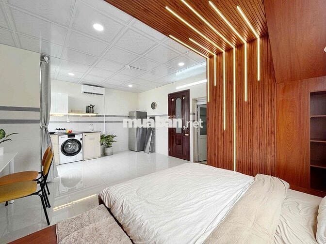 🏡 căn hộ studio rộng 30m2_lầu 4 ban công_Thang máy_Ngay ĐH Văn Lang
