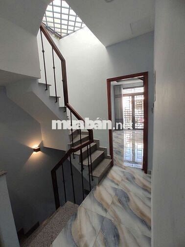 Cho thuê nhà mới Nguyễn Đình Chiểu, quận 3, nhà 3PN giá 16 triệu