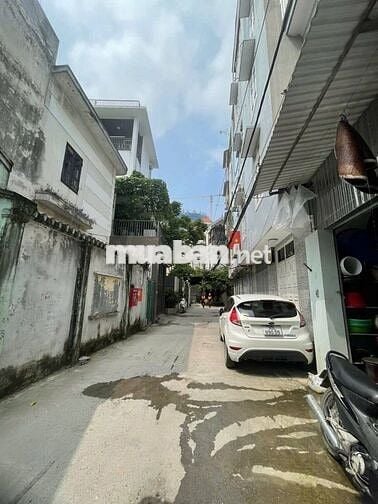 BÁN NHÀ TÂY HỒ HƠN 4 TỶ - HÀNG XÓM KĐT CIPUTRA - 20M RA OTO DỪNG ĐỖ