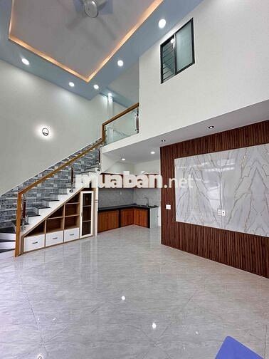 Nhà Cấp 4 - 55m2, 2 phòng ngủ, ngay ngã Tư Chiêu Liêu, Tp. Dĩ An