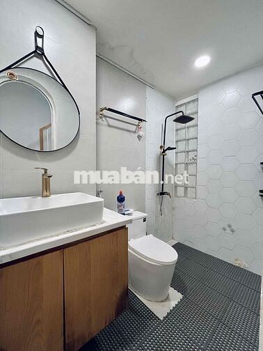 Cho thuê nhà tốt mặt tiền xe hơi quận 7 ❤️