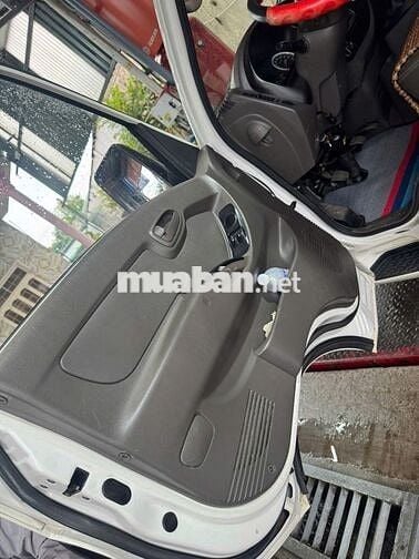 FORD EVEREST TITANIUM 2 CẦU – CHUẨN SUV ĐẲNG CẤP