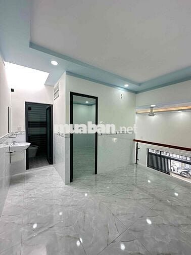 Nhà Cấp 4 - 55m2, 2 phòng ngủ, ngay ngã Tư Chiêu Liêu, Tp. Dĩ An