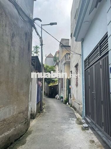 BÁN NHÀ TÂY HỒ HƠN 4 TỶ - HÀNG XÓM KĐT CIPUTRA - 20M RA OTO DỪNG ĐỖ