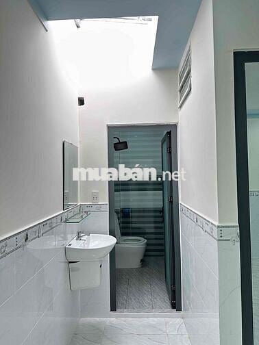 Nhà Cấp 4 - 55m2, 2 phòng ngủ, ngay ngã Tư Chiêu Liêu, Tp. Dĩ An