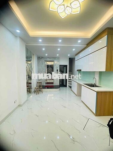 TT TÂY HỒ – NHÀ 6 TẦNG THANG MÁY – CÁCH Ô TÔ 15M – FULL ĐỒ -  Ở SƯỚNG