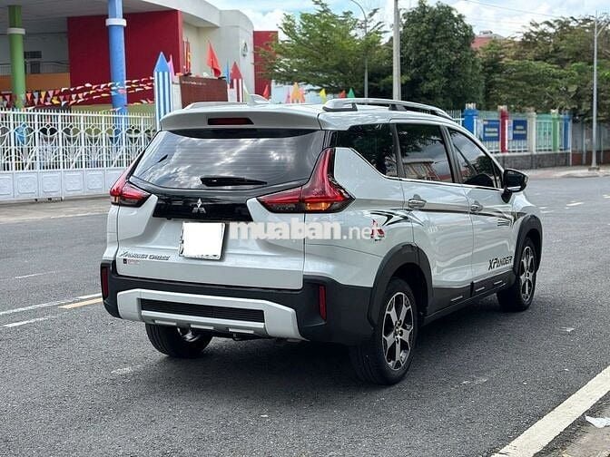 Mitsubishi Xpander Cross 2020 AT - 30000 km
