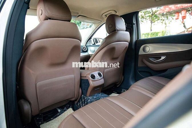 Mercedes E180 2020 - 22000 km