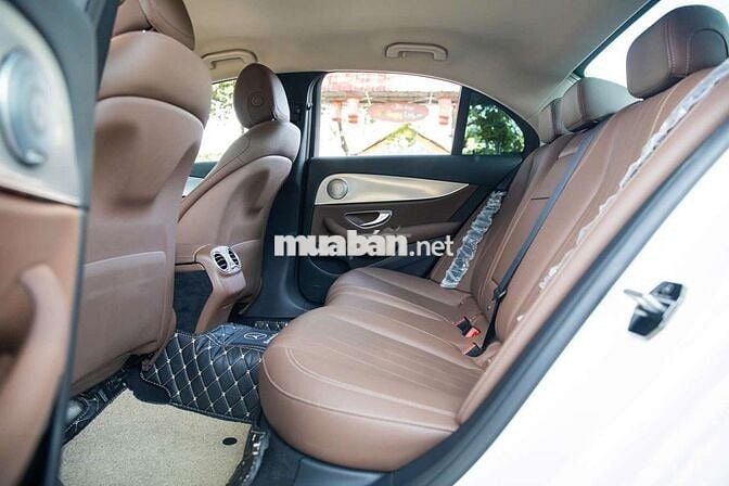 Mercedes E180 2020 - 22000 km