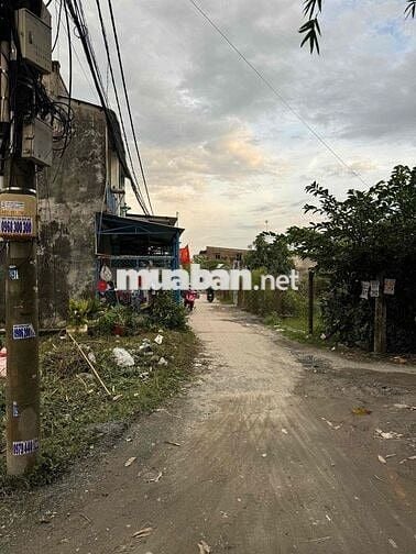 Hàng vừa ra lò nóng bỏng tay cho ace 😜😜😜 ✅✅✅ Bán 1 cặp đất xây đc full