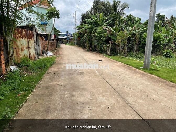 Sang nhanh 380m2 đất có thổ cư giá rẻ sau lưng chợ thuộc TTHC Phú Giáo