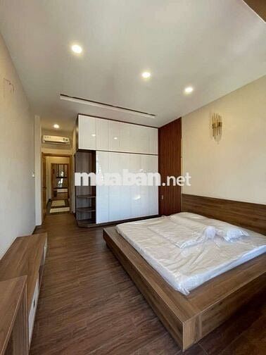 BÁN NHÀ XÂY MỚI 5TẦNG THANG MÁY + GARA XE, NHÀ 5PN 6WC SÂN THƯỢNG RỘNG