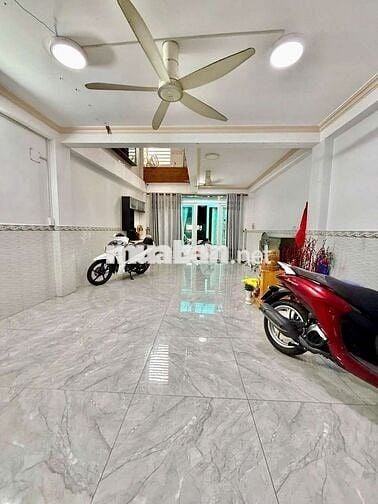 BÁN NHÀ ĐƯỜNG ĐÒAN GIỎI TÂN PHÚ,DT4.3*11M NỞ HẬU 5M ĐỐI DIỆN AEON