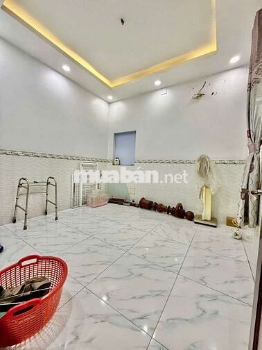 BÁN NHÀ ĐƯỜNG ĐÒAN GIỎI TÂN PHÚ,DT4.3*11M NỞ HẬU 5M ĐỐI DIỆN AEON