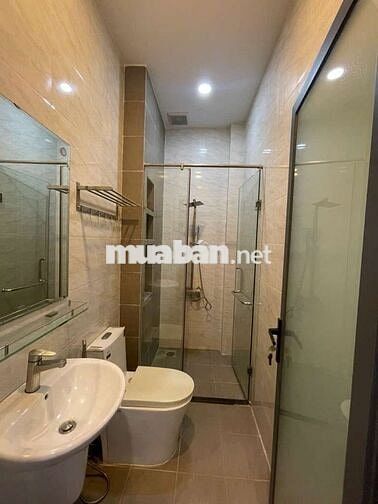 BÁN NHÀ XÂY MỚI 5TẦNG THANG MÁY + GARA XE, NHÀ 5PN 6WC SÂN THƯỢNG RỘNG