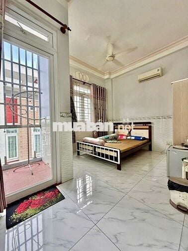 BÁN NHÀ ĐƯỜNG ĐÒAN GIỎI TÂN PHÚ,DT4.3*11M NỞ HẬU 5M ĐỐI DIỆN AEON