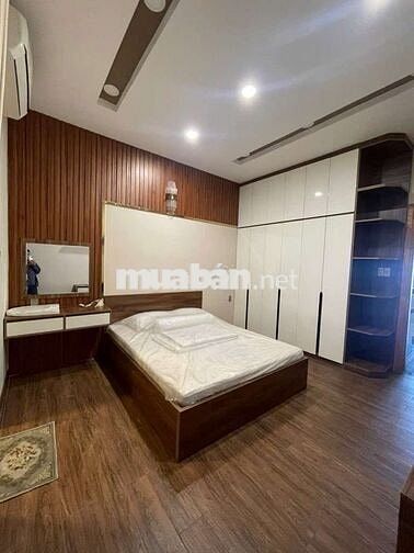 BÁN NHÀ XÂY MỚI 5TẦNG THANG MÁY + GARA XE, NHÀ 5PN 6WC SÂN THƯỢNG RỘNG