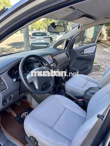 Toyota innova 2012