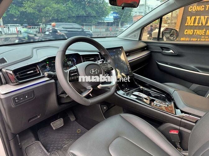 Hyundai Custin 2023 2.0T Cao cấp,màu trắng,67000km