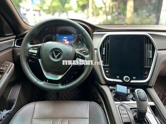 Vinfast Lux A 2.0 Turbo Base sx 2021