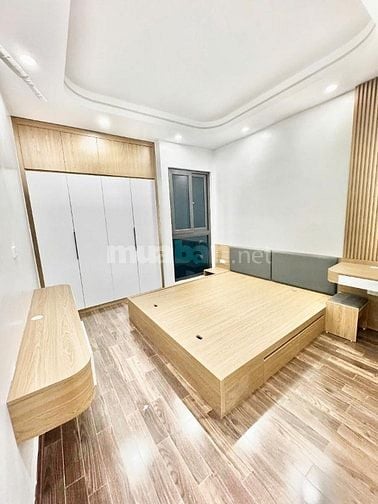 CỰC HIẾM - NHÀ CẦU GIẤY - MẶT NGÕ Ô TÔ - 50M - 6 TẦNG - KD ĐỈNH 