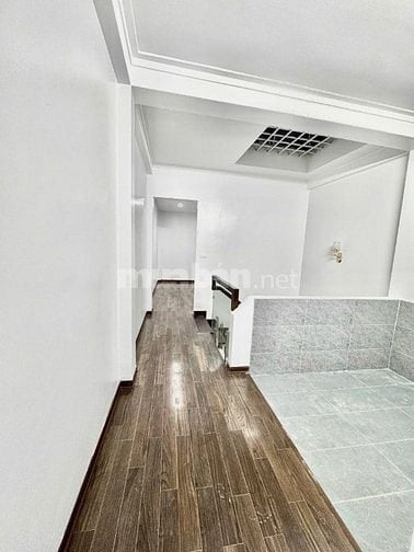 CỰC HIẾM - NHÀ CẦU GIẤY - MẶT NGÕ Ô TÔ - 50M - 6 TẦNG - KD ĐỈNH 