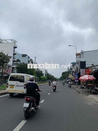 Chủ kẹt bán gấp MTNB Trần Thủ Độ. Dt 4.1m x 19m. Nở hậu. Giá 8.5 tỷ