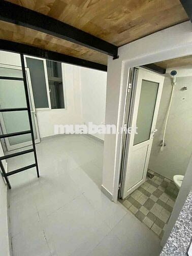 Phòng có gác cửa sổ ban công 3tr2-3tr7