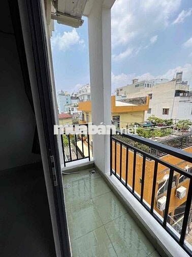 Phòng có gác cửa sổ ban công 3tr2-3tr7