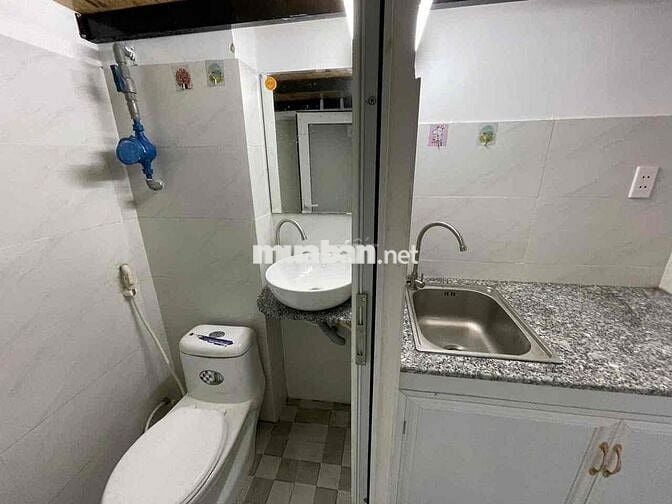 Phòng có gác cửa sổ ban công 3tr2-3tr7