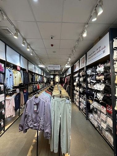 MẶT PHỐ GẦN NGÃ 3 KHÚC THỪA DỤ, CẦU GIẤY, 5T THANG MÁY, LÔ GÓC. 70M 