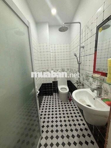 nhà đẹp 4 tầng 5pn 5wc sân thượng, hẻm 6m thông, kinh doanh mở spa,