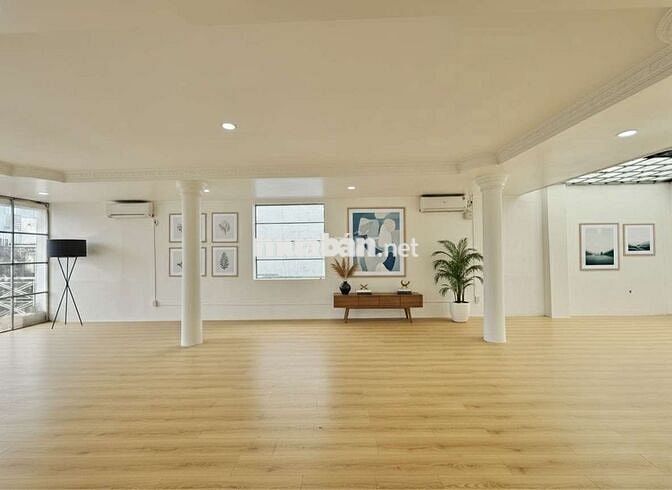 Cho Thuê Văn Phòng Tân Bình - DT 90m2 - 3 Máy Lạnh - Hầm Xe Ô Tô - HXH