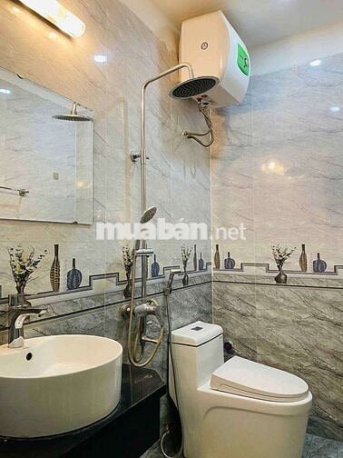 Chính chủ cho thuê nhà riêng nhõ 125 bùi xương trạch thanh xuân