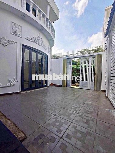 cho thuê biệt thự mini sạch sẽ có 2p ngủ nhà yên tĩnh sân rộng giá rẻ