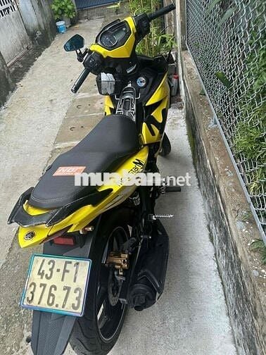 cần bán xe đang sử dụng tốt