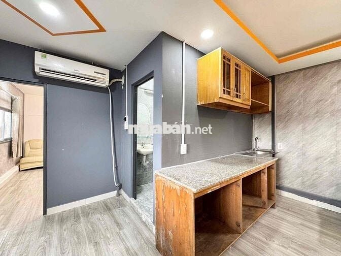 PENTHOUSE 1PN SIÊU RỘNG - CMT8, Q10, 60M2, CÓ THANG MÁY, FULL NT ĐẸP.