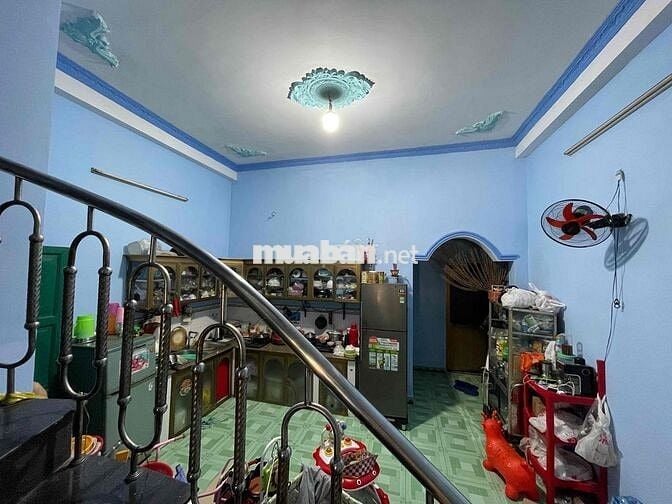 nhà mặt tiền đường 9m thích hợp kinh doanh mọi nghành nghề.