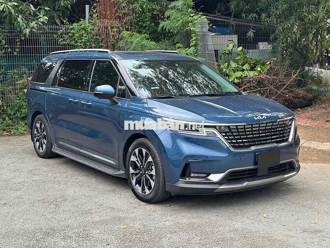 chính chủ bán carnival 2.2D sig 7 chỗ odo 20.000km