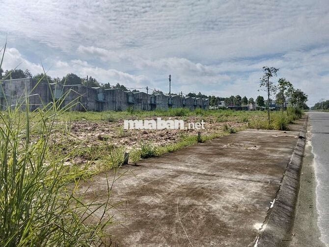 BÁN GẤP CĂN NHÀ 1 TRỆT 1 LẦU CÓ 3 PHÒNG TRỌ