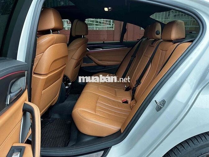 BMW_520i_MSport Model 2023 Bao Bank 90%