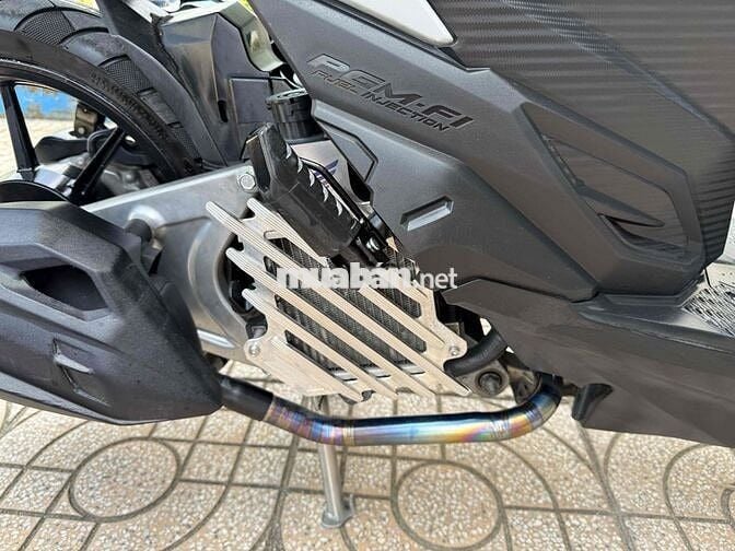 Click Thái 2017 chạy là khoái.