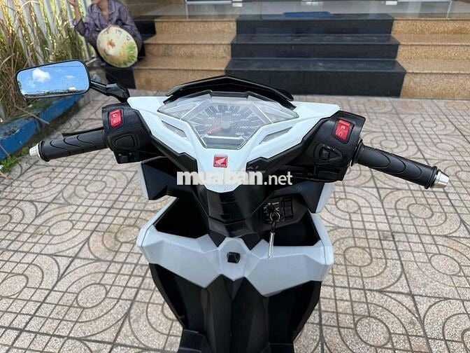 Click Thái 2017 chạy là khoái.