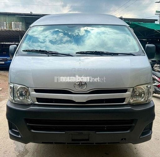 Toyota Hiace 2013 16 chỗ máy xăng, hỗ trợ hạ tải