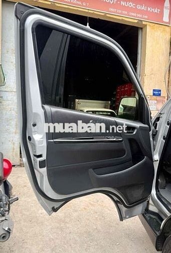 Toyota Hiace 2013 16 chỗ máy xăng, hỗ trợ hạ tải